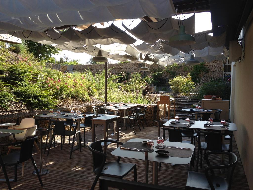 Отель Aux Terrasses Турню Экстерьер фото